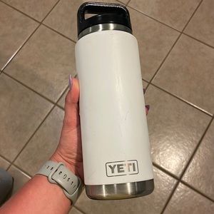 White Yeti Water bottle
